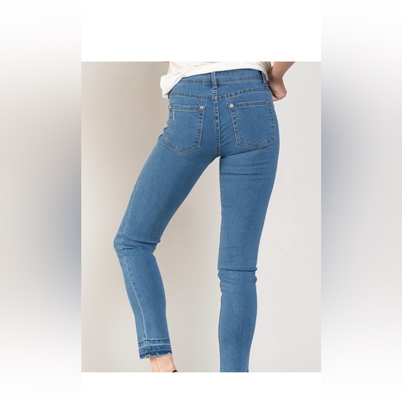 POL Women's Blue Jeans New - Picture 4 of 8